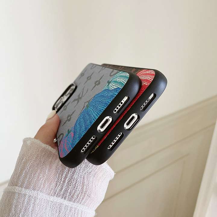 ルイヴィトン iphone15ケーススピード配送