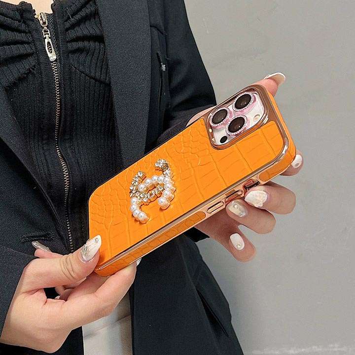 シャネルiphone15スマホケースハンドメイド