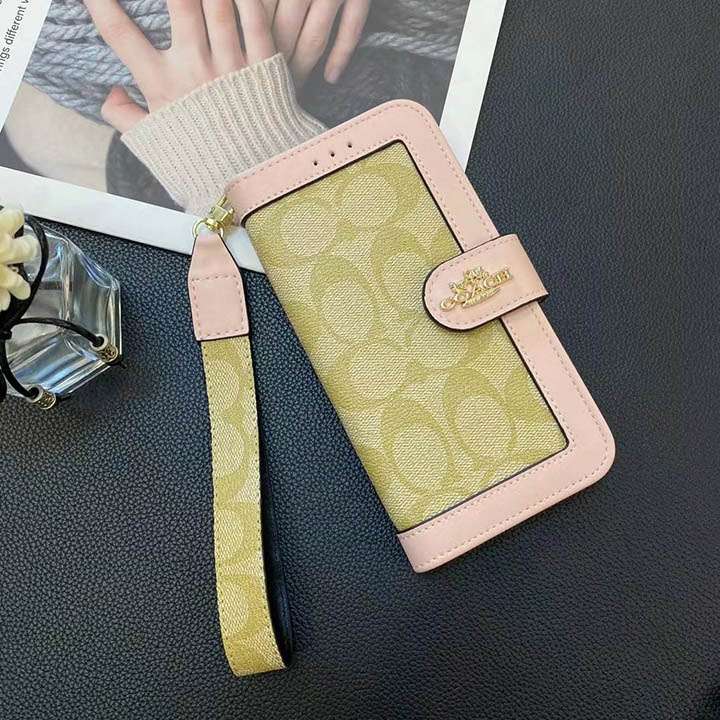コーチアイフォーン16スマホケース手帳型