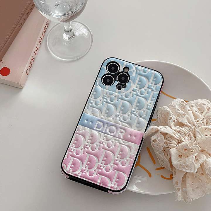 Christian Dior iphone16eケース エンボスレザー