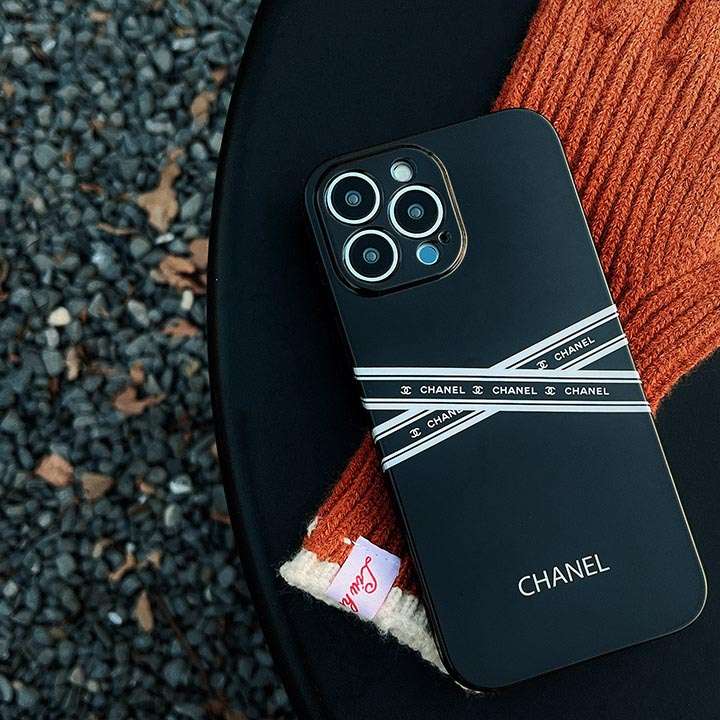 chanel iphone15 proケース亮面 