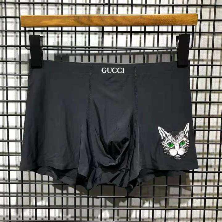 Gucci  シームレスショーツ