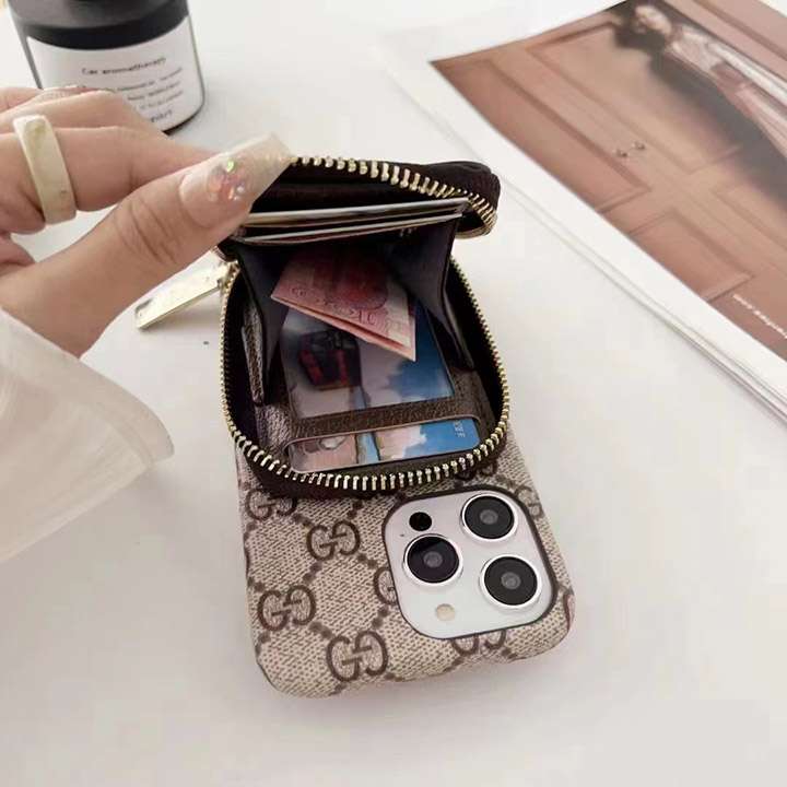 gucci iphone15 proスマホケースショルダー