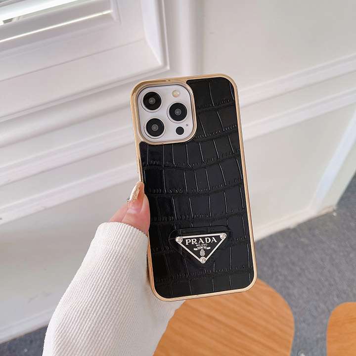 プラダ iphone15 plusケースメッキ