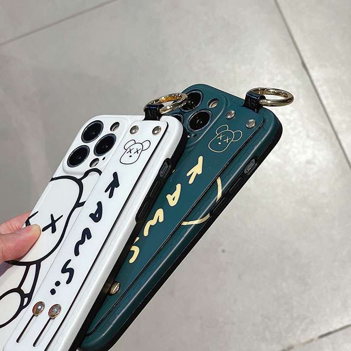 カウズ iphone15 ケース可愛い 