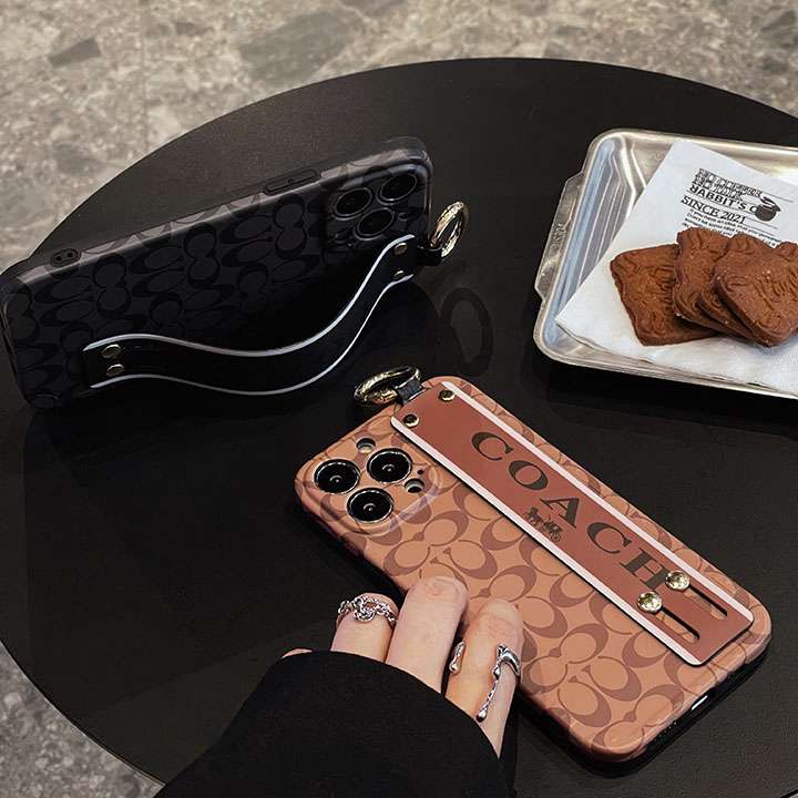 coach iphone15ケース手首バンド