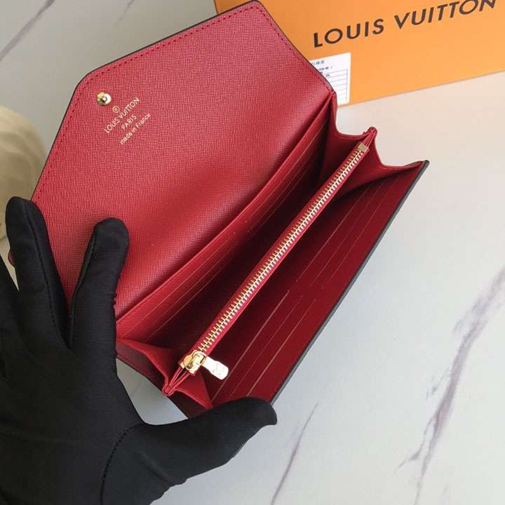 ルイヴィトン 封筒 長財布