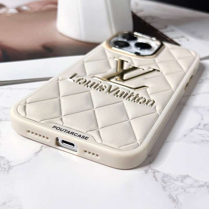 芸能人 LV iphone15 proケース白黒