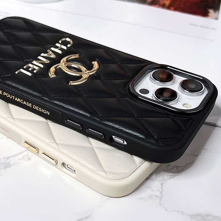 シャネルアイホン15ケースゴールド