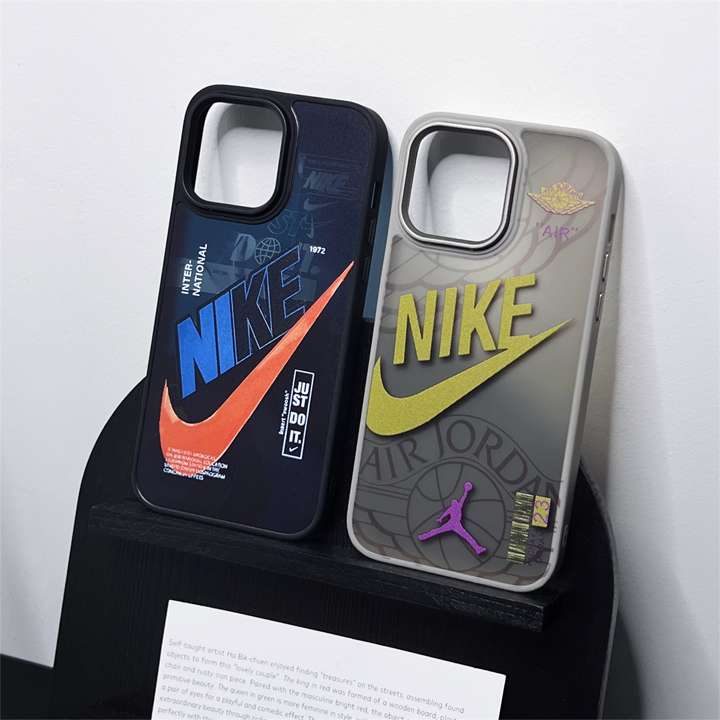互換性 iphone15 plusカバー nike