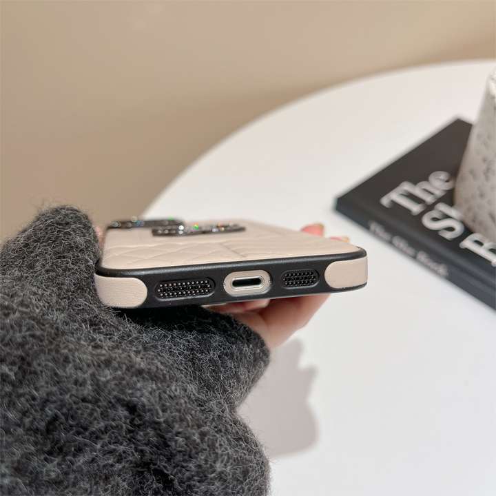 シャネル風 iphone15 pro maxケース人気