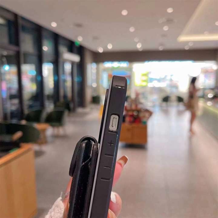 イヴサンローラン iphone15カードケースピンク