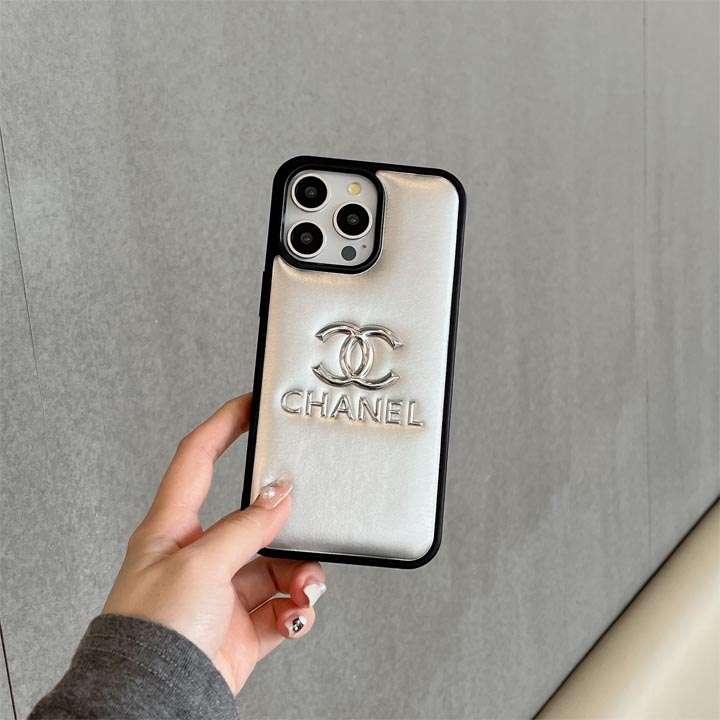 シャネルiphone15 pro 柔軟カバー
