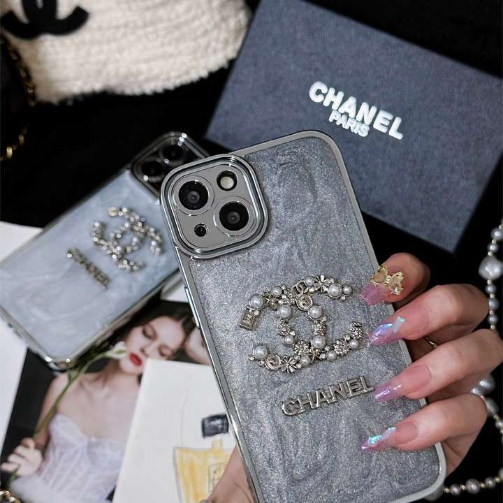 大人の女性向けchanel iphone15ケース電気メッキ