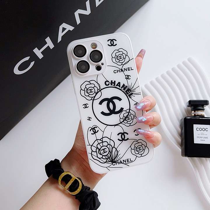 chanel iphone15 plusケースツバキ