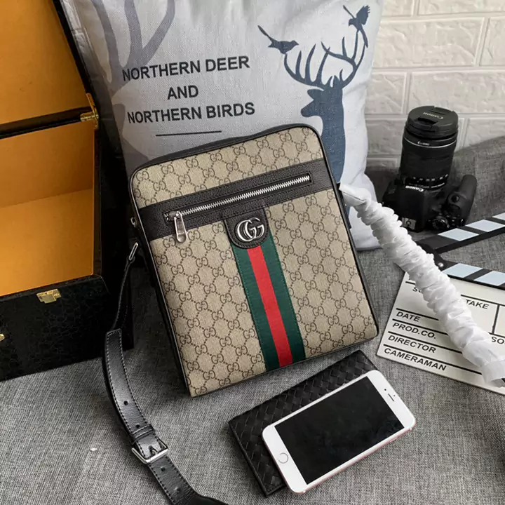 グッチ 男性 バッグ 