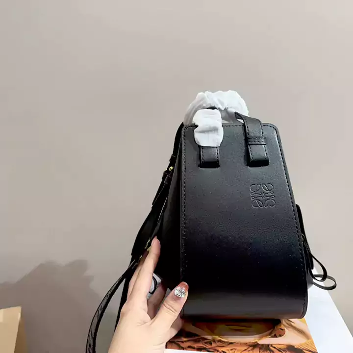 ロエベ コンパクト ハンモックバッグ