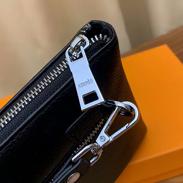 Hermes バッグ 黒 大人 可愛い