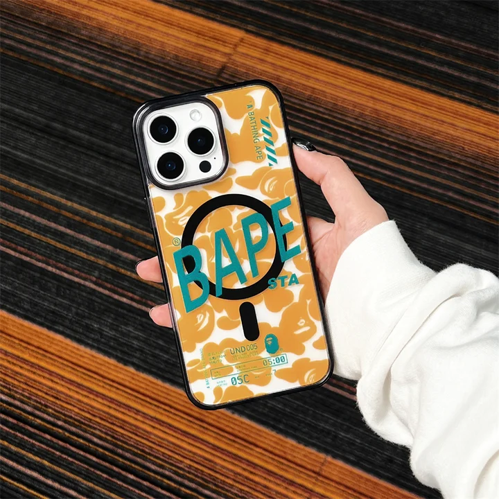 Bape iphone 17 pro maxケース つや消し