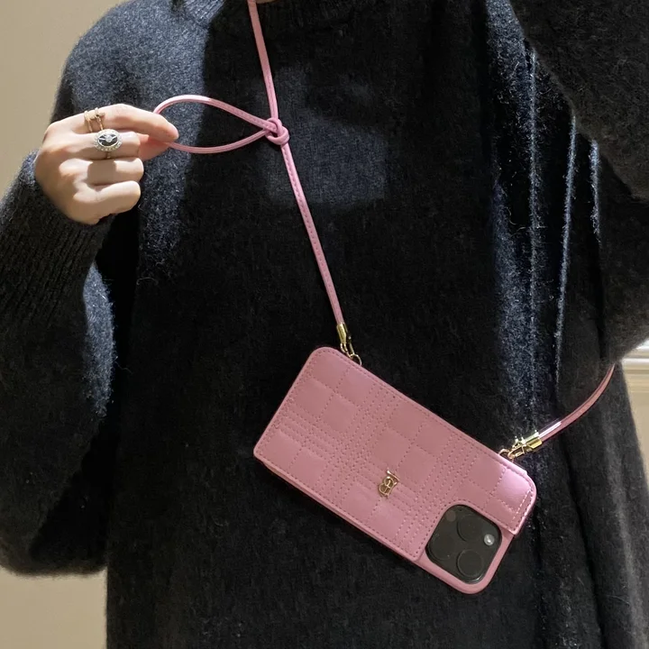 burberry iphone16 proケースカードポッケト付き