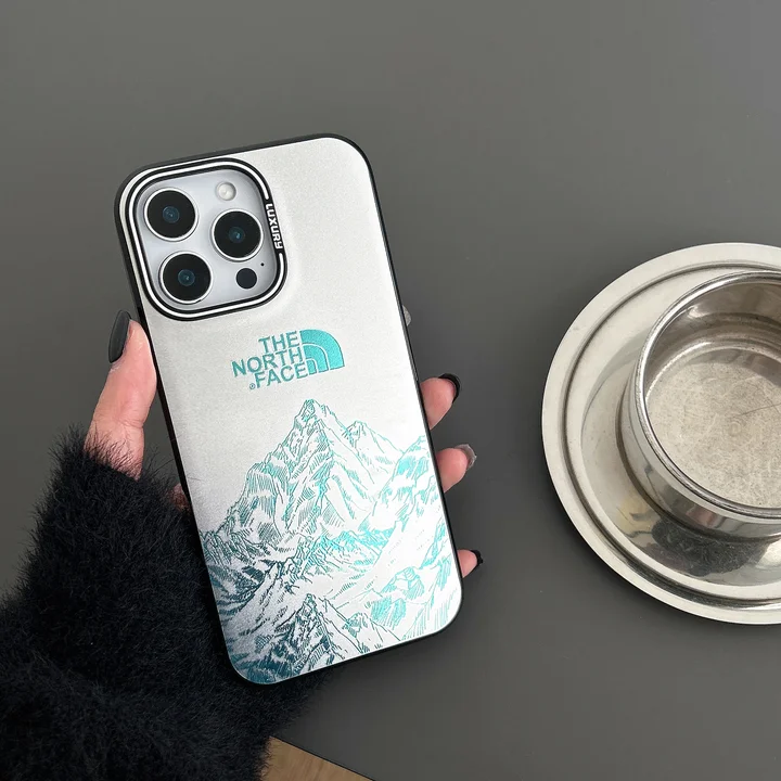 ノースフェイスiphone16 proケース 傷防止