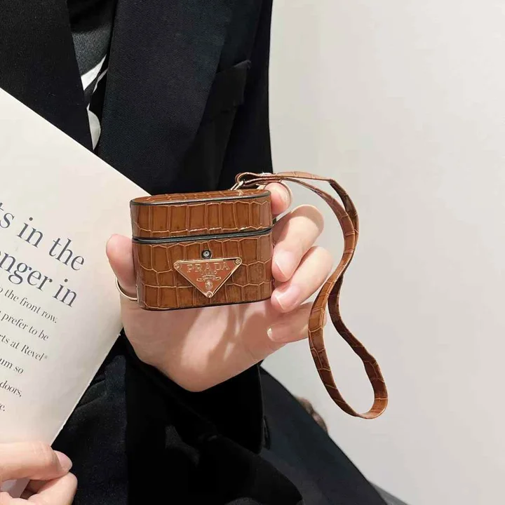 PRADA エアーポッズ4ケース 男女兼用