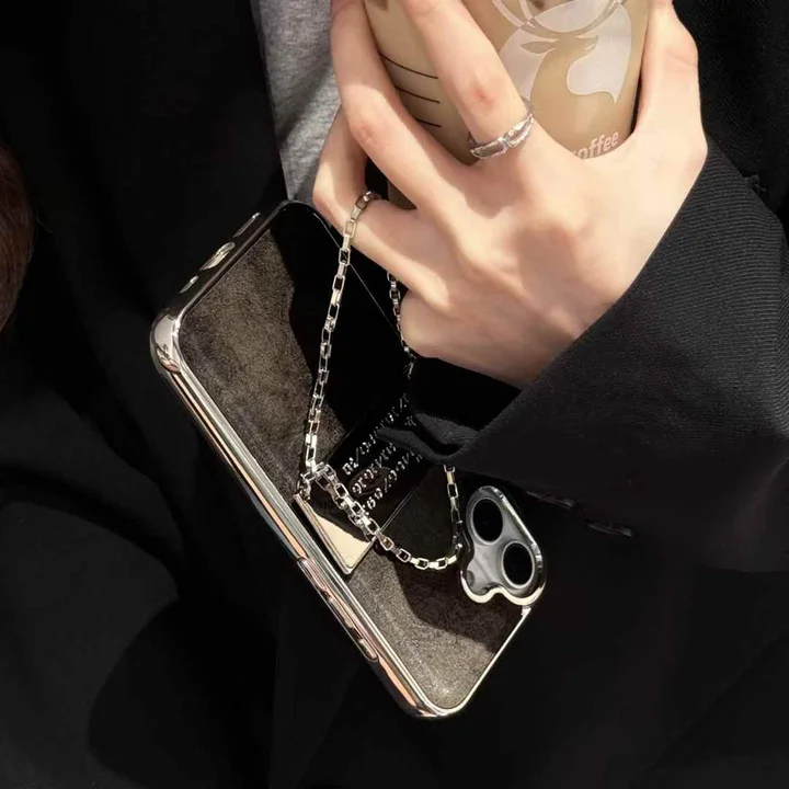 maison margiela iphone16ケース 飾り