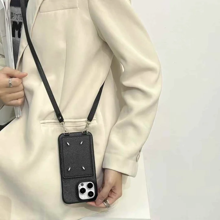 maison margiela アイフォーン 16 proケース カードポッケト付き