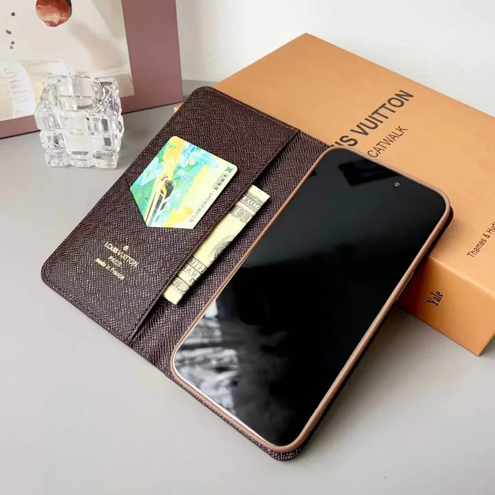 高評価 ルイヴィトンiphone16手帳ケース