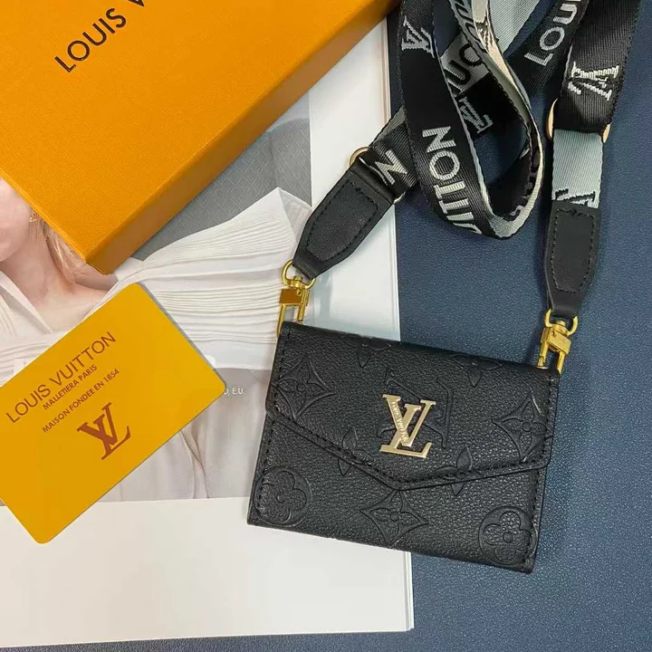 GUCCI コインケースストラップ付き