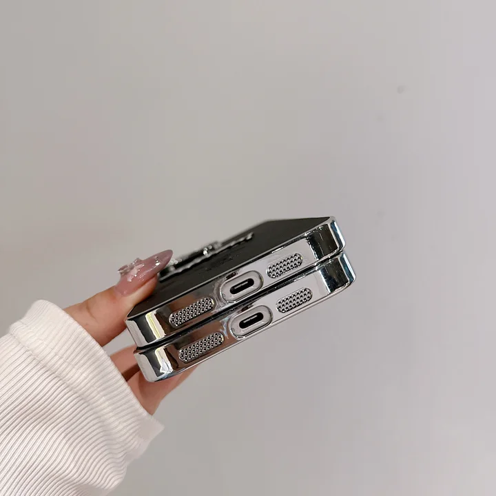 ステューシー iphone 17 proケース カメラ ホール