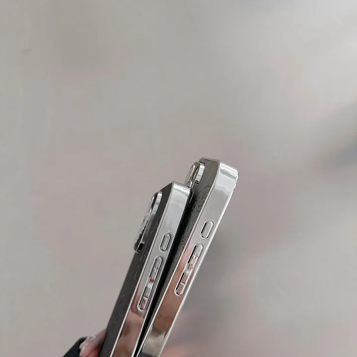 クロームハーツ iphone16 proバンパー ケース