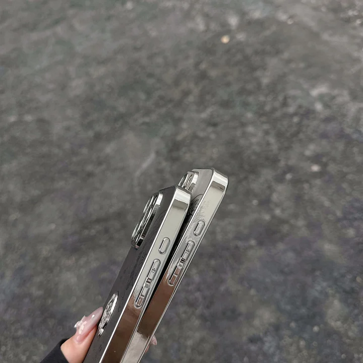 クロームハーツ メタルロゴ iphone16ケース