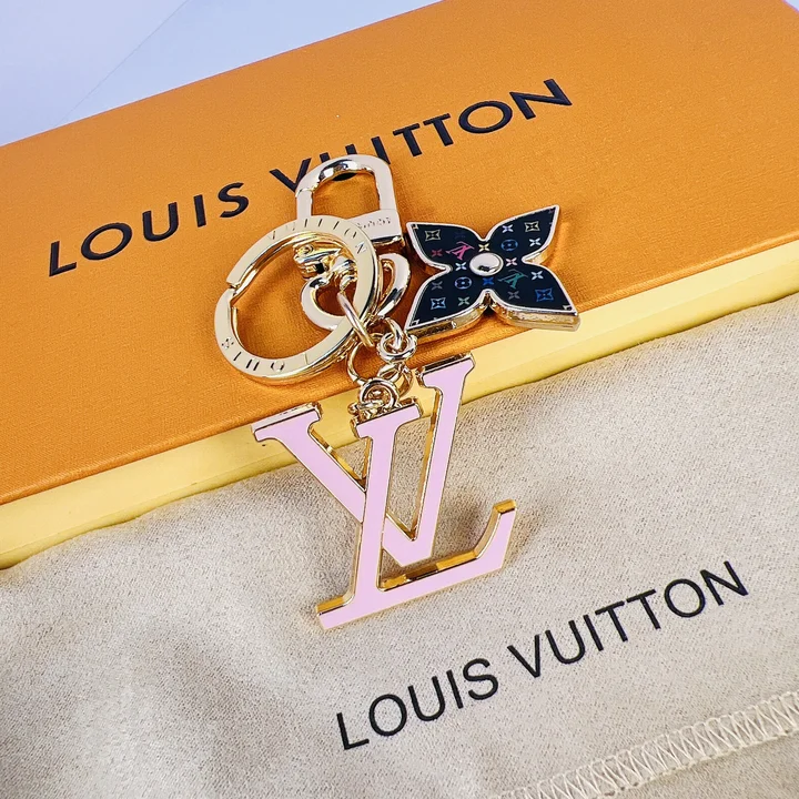 LV キーホルダー 誕生日プレゼント