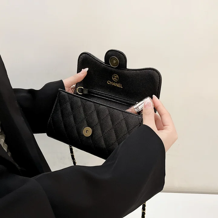 シャネル ショルダーバッグ 超激安