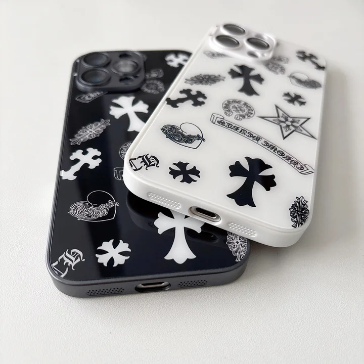 白黒iphone16 クロームハーツ スマホケース