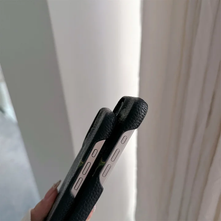 コーチ iphone16 proケース キャラクター