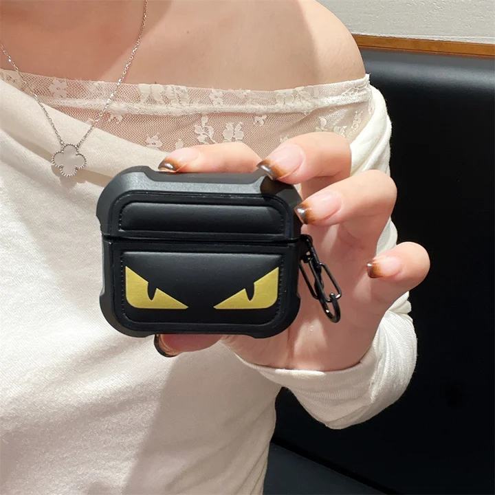 フェンディAirpods4ケース PUレザー