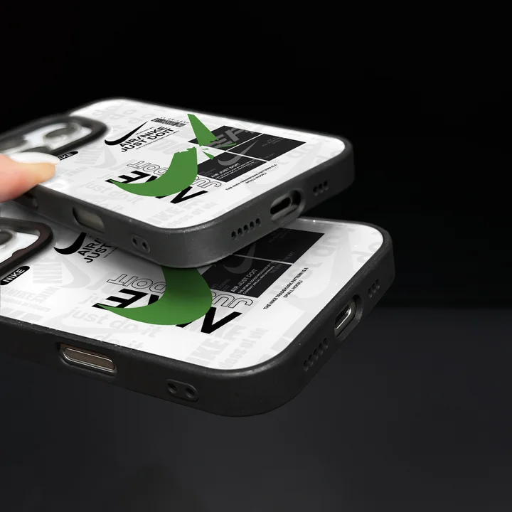 ナイキiphone16ケース ホワイト