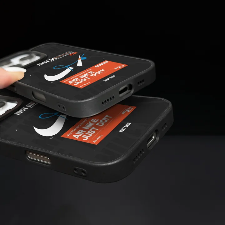 nike iphone16ケース ブラック