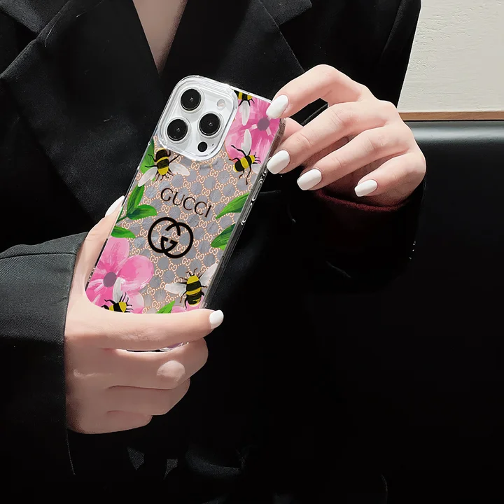 グッチ アイフォーン16ケース 彼女 プレゼント