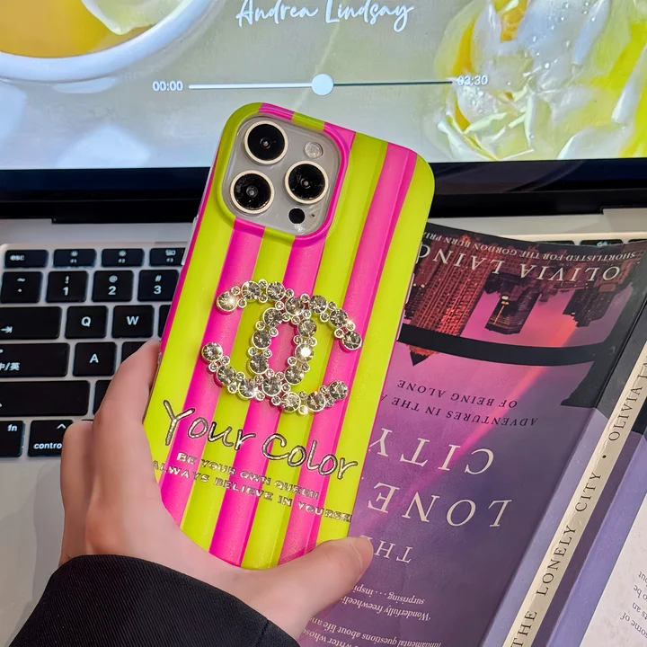 chanel iphone16 proケース 派手カワ