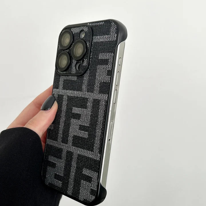 フェンディiphone16レザーカバー