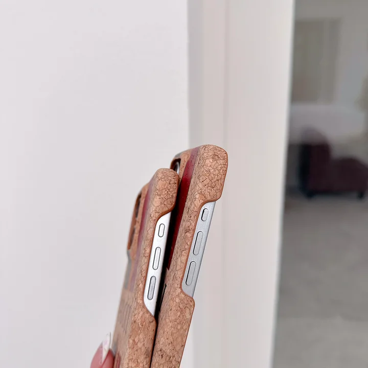 gucci iphone16 proケース 素敵な