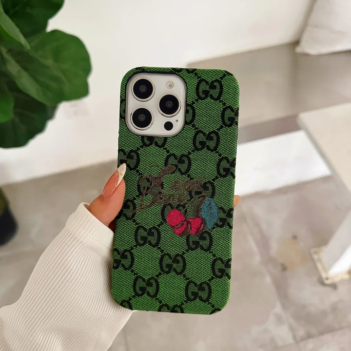 GUCCI iphone16 pro maxケース 男女ペア
