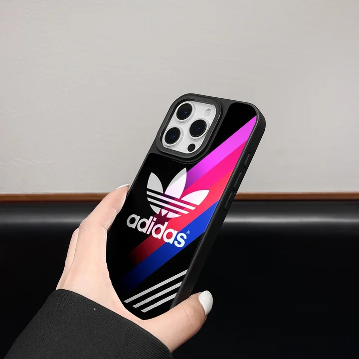 adidas iphone16カバー 流行り