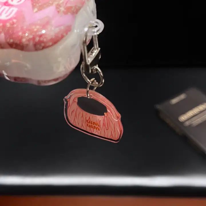 ミュウミュウ airpods 4 ゼリーケース