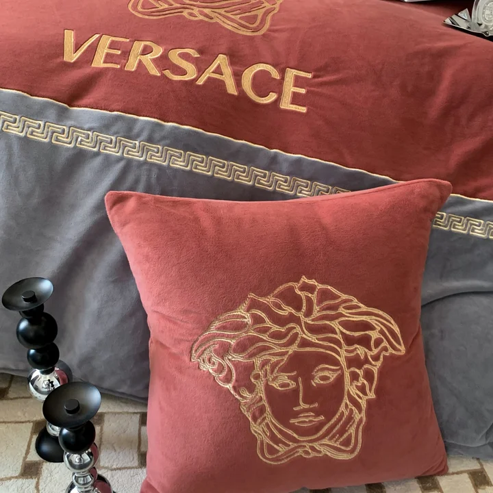 Versace ベッドカバー おしゃれ