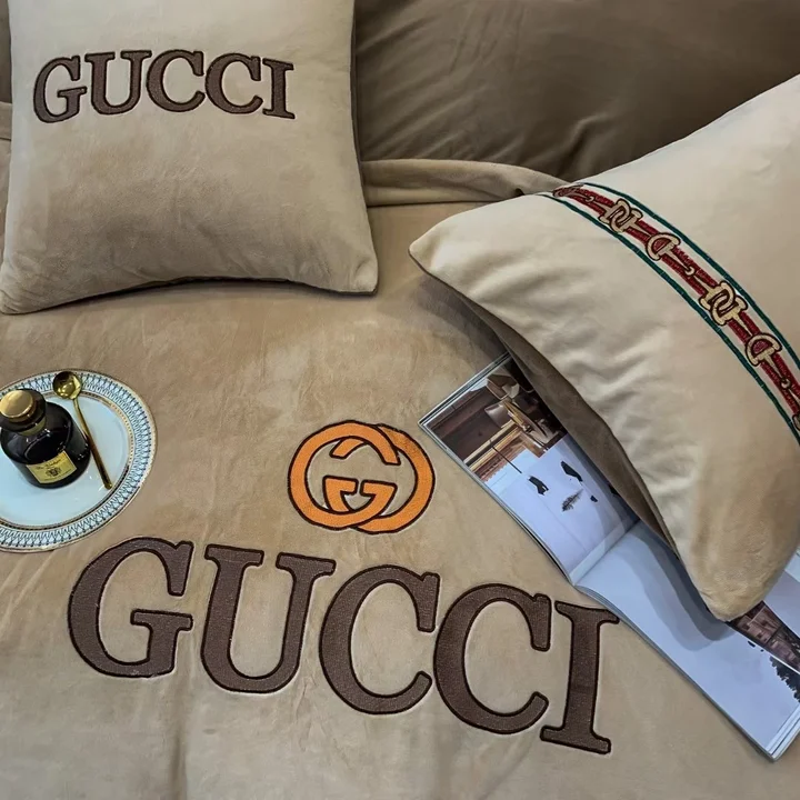 Gucci  寝具カバー 丸洗いOK