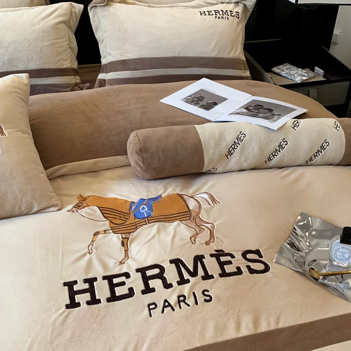 Hermes ベッド用品 秋冬対応